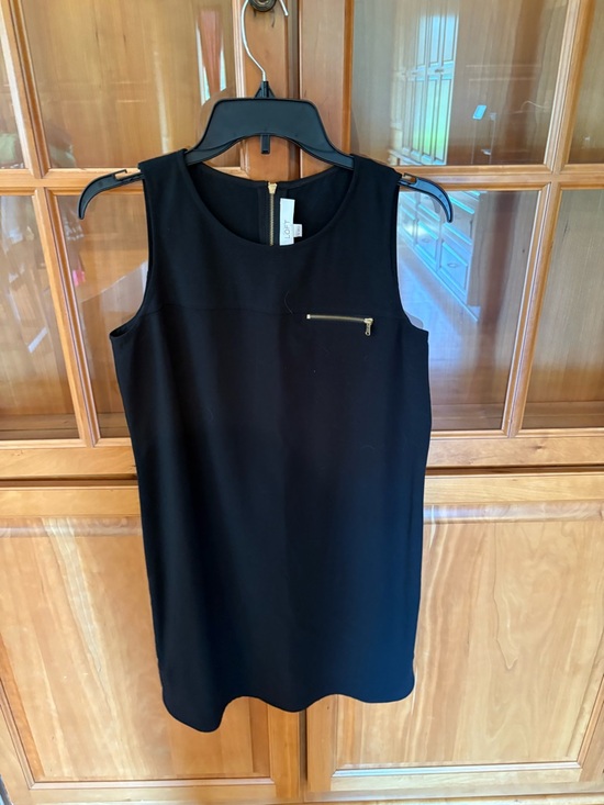 LOFT Dresses & Skirts - LOFT Black Sleeveless Shift Dress with Gold Zip Detail